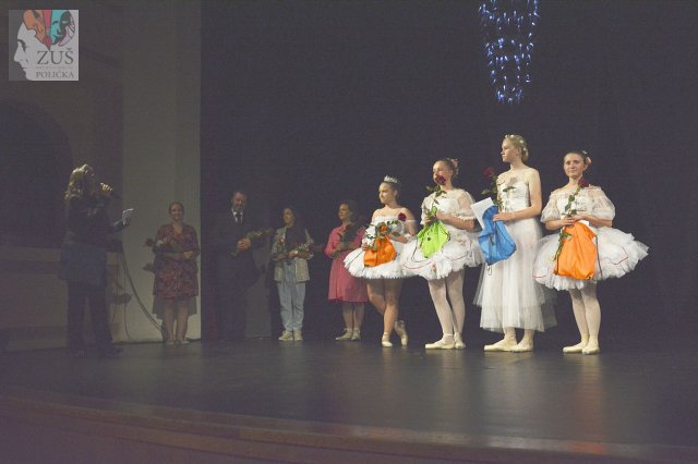 603_absolventky_vltavska_klusonova_cejpova_tenglerova